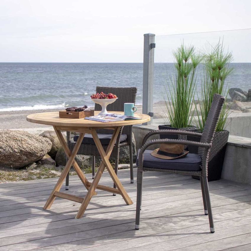 Oranda Round Garden Table, Natural Teak